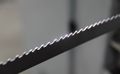 佛山双金属带锯条产生切削噪音的原因具体有哪些？